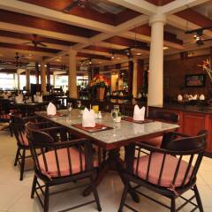 Отель Hyton Leelavadee Phuket питание