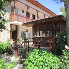 Elze Hotel питание