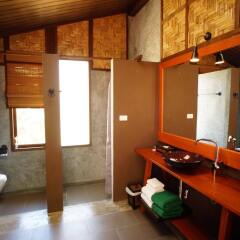Отель Alama Sea Village Resort Ланта удобства в номере
