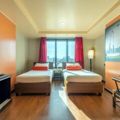 Отель Bangkok Cha-Da Hotel Таиланд, Бангкок - отзывы, цены и фото номеров - забронировать отель Bangkok Cha-Da Hotel онлайн сейф в номере