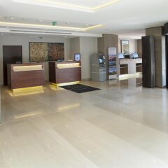 Отель Courtyard Marriott Belgrade City Center Сербия, Белград - 1 отзыв об отеле, цены и фото номеров - забронировать отель Courtyard Marriott Belgrade City Center онлайн интерьер отеля фото 3