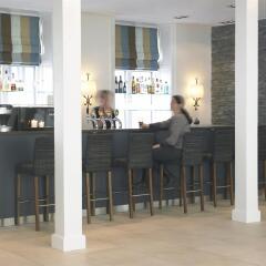 Hotel Kong Arthur гостиничный бар