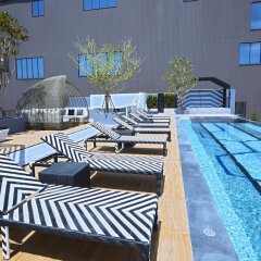 Отель Chezzotel Pattaya Паттайя бассейн фото 3