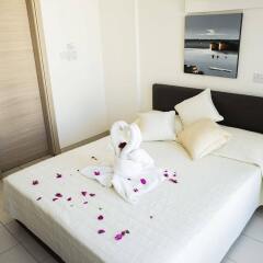 Отель St. Nicolas Elegant Residence сейф в номере