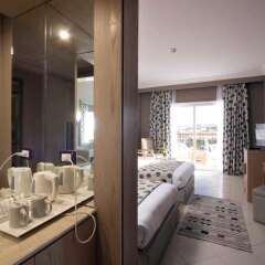 Отель Regina Swiss Inn Resort & Aqua Park в номере фото 2