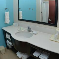 Отель Comfort Suites Lake City США, Лейк-Сити - отзывы, цены и фото номеров - забронировать отель Comfort Suites Lake City онлайн ванная