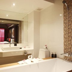 Rayaburi Hotel Patong in Phuket, Thailand from 36$, photos, reviews - zenhotels.com bathroom
