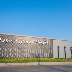 Отель Dusit Grand Park by GrandisVillas Паттайя парковка