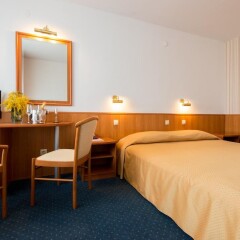 Hotel Sunce сейф в номере