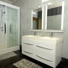 Lausikula Chambres d'hôtes in Wallis Island, Wallis and Futuna from 110$, photos, reviews - zenhotels.com bathroom