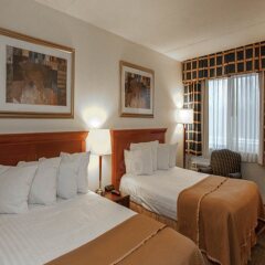 Отель Travelodge by Wyndham Ottawa East Канада, Оттава - отзывы, цены и фото номеров - забронировать отель Travelodge by Wyndham Ottawa East онлайн комната для гостей