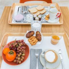 Отель 200 Rooms & Terrace Бари в номере