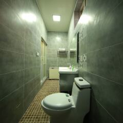 Отель Beijing Bieyuan Courtyard Hotel Китай, Пекин - отзывы, цены и фото номеров - забронировать отель Beijing Bieyuan Courtyard Hotel онлайн ванная фото 2