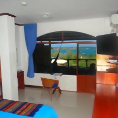 Отель Casa Playa Mann Эквадор, Пуэрто-Бакерисо-Морено - отзывы, цены и фото номеров - забронировать отель Casa Playa Mann онлайн комната для гостей