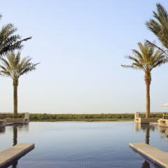 Отель Anantara Eastern Mangroves Abu Dhabi Абу-Даби бассейн