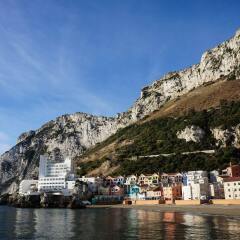 The Caleta Hotel Health, Beauty & Conference Centre пляж