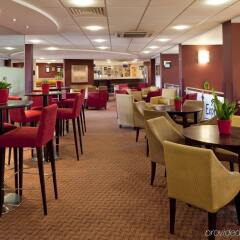 Отель Holiday Inn Express London Stansted питание фото 2