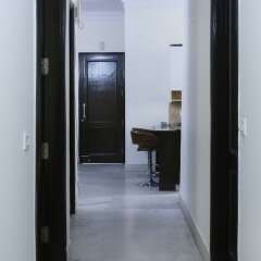 Отель Treebo Connaught Mews Индия, Нью-Дели - отзывы, цены и фото номеров - забронировать отель Treebo Connaught Mews онлайн балкон