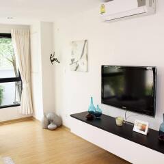 Utd Aries Hotel & Residence Бангкок комната для гостей фото 2