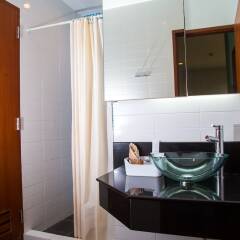 Отель Patio Luxury Suites ванная