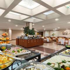 Отель Ramada Sofia City Center питание