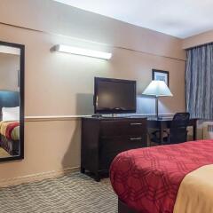 Отель Econo Lodge Downtown Ottawa Канада, Оттава - 2 отзыва об отеле, цены и фото номеров - забронировать отель Econo Lodge Downtown Ottawa онлайн удобства в номере