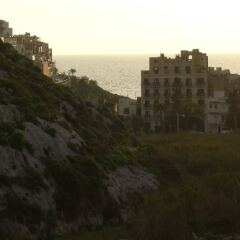 Saint Patrick's Hotel пляж