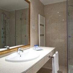 Отель The Principal Madrid - Small Luxury Hotels of The World Испания, Мадрид - отзывы, цены и фото номеров - забронировать отель The Principal Madrid - Small Luxury Hotels of The World онлайн ванная фото 2