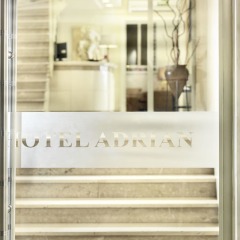 Adrian Hotel ванная