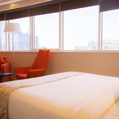 Отель Pearl Park Inn балкон