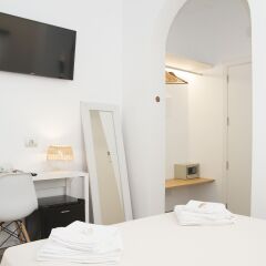 Hotel Romantic Los 5 Sentidos сейф в номере