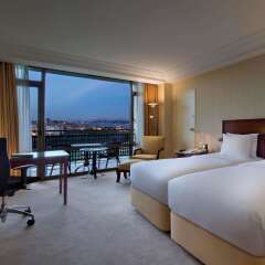 Hilton Istanbul Bosphorus Турция, Стамбул - 5 отзывов об отеле, цены и фото номеров - забронировать отель Hilton Istanbul Bosphorus онлайн комната для гостей