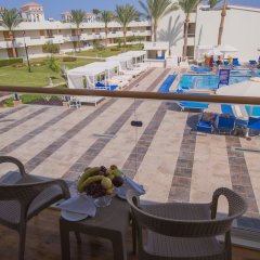 Отель Dana Beach Resort Египет, Хургада - 2 отзыва об отеле, цены и фото номеров - забронировать отель Dana Beach Resort онлайн балкон