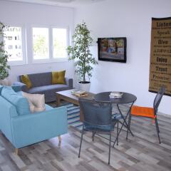 ART Hostel & Apartments Тирана комната для гостей фото 4