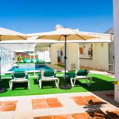 Hotel Monarque El Rodeo бассейн