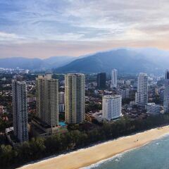 Отель The Gurney Resort Hotel & Residences Малайзия, Пенанг - 1 отзыв об отеле, цены и фото номеров - забронировать отель The Gurney Resort Hotel & Residences онлайн пляж