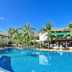 Отель First Bungalow Beach Resort бассейн фото 6