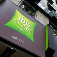 Отель ibis Styles Köln City Германия, Кёльн - 6 отзывов об отеле, цены и фото номеров - забронировать отель ibis Styles Köln City онлайн фитнесс-зал