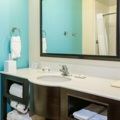 Отель Comfort Suites Lake City Лейк-Сити ванная фото 2