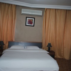 Alballouti Hotel Suites Амман комната для гостей фото 14