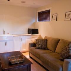 Отель Suite Dreams Vancouver Bed And Breakfast Канада, Ванкувер - отзывы, цены и фото номеров - забронировать отель Suite Dreams Vancouver Bed And Breakfast онлайн комната для гостей