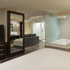 Отель Fairfield by Marriott Montreal Downtown Канада, Монреаль - отзывы, цены и фото номеров - забронировать отель Fairfield by Marriott Montreal Downtown онлайн ванная