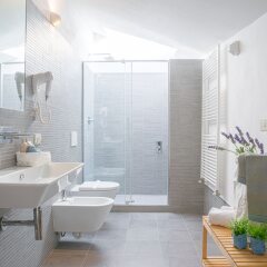 Отель Beautiful Ronco Loft Флоренция ванная фото 2