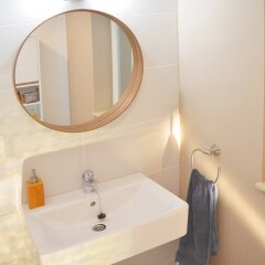Отель Businest Gosselies-charleroi Airport - 1-bedroom Apartment Бельгия, Госселье - отзывы, цены и фото номеров - забронировать отель Businest Gosselies-charleroi Airport - 1-bedroom Apartment онлайн ванная
