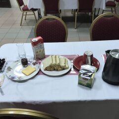 Maple Leaf Hotel питание