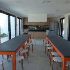 Aktion Ericeira Surf Hostel питание