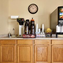 Отель Super 8 Effingham США, Эффингем - отзывы, цены и фото номеров - забронировать отель Super 8 Effingham онлайн гостиничный бар