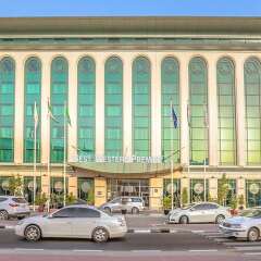 Отель Ramada Plaza Дубай парковка