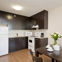 Отель West Coast Suites at UBC Канада, Аптаун - отзывы, цены и фото номеров - забронировать отель West Coast Suites at UBC онлайн в номере фото 2