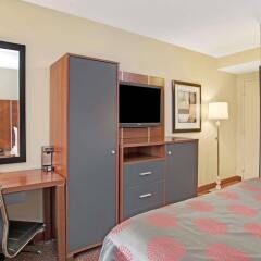 Отель Ramada Staten Island удобства в номере